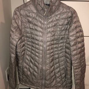 North face grey coat women’s